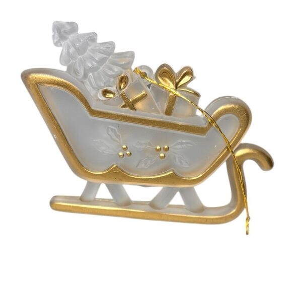 Frosted Acrylic Christmas Tree Ornaments 6 Piece Set Vintage With Gold Detail - Picture 6 of 13